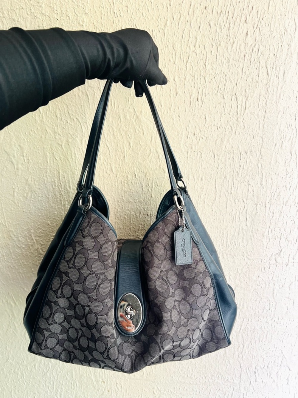 Coach Carlyle Shoulder Bag
